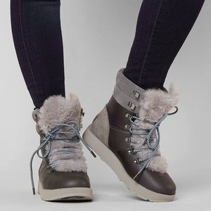 Ugg Viki waterproof lace up Boots